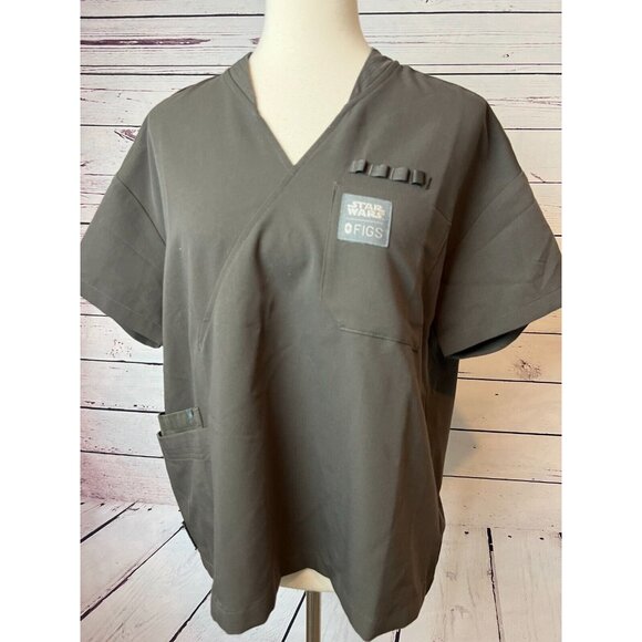 FIGS Scrub Top Star Wars Shirt size Medium Limited Edition 1000052 Nursing - Picture 7 of 7